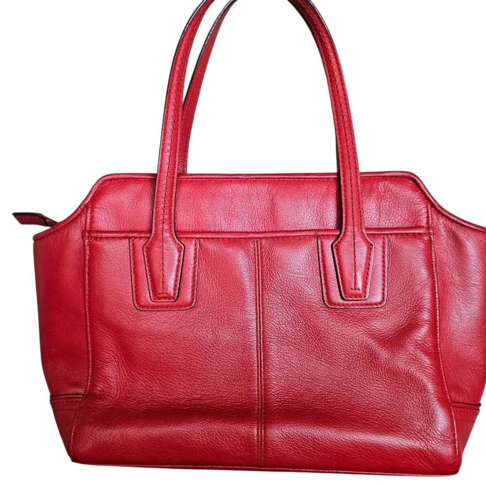 COACH Taylor Red Leather Zipper Closure Small Handbag bag. No Long‎ Strap